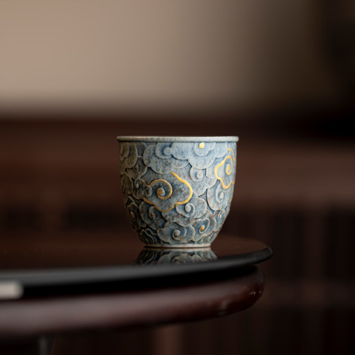 Auspicious Clouds Embossed Master Cup Retro Ceramic Cup